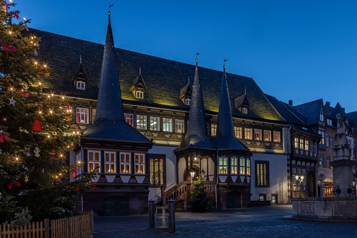 Libur Nataru 2025/2026: Strategi Ambil Cuti untuk Raih Long Weekend hingga 11 Hari Berturut-turut!