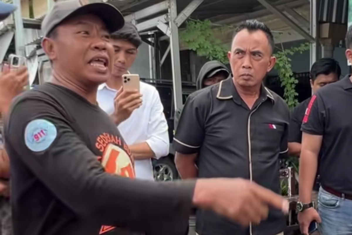 Apa Itu Ormas Madas? Kini Viral Usai Usir Paksa Nenek 80 Tahun di Surabaya, Rumah Dihancurkan Tanpa Putusan Pengadilan