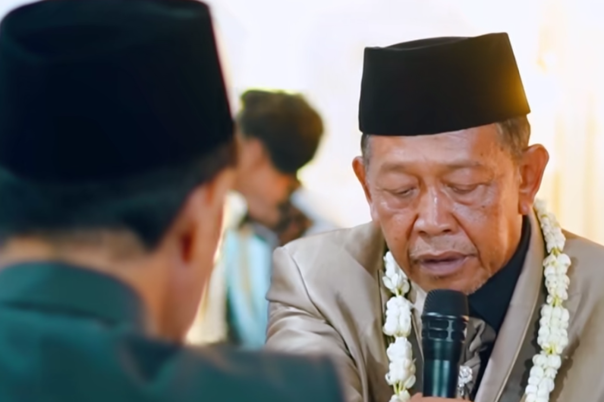 Sheila Arika dan Kisah Pernikahan Kontroversial dengan Tarman 74 Tahun: Mahar Rp3 Miliar, Viral di Medsos, Lalu Menghilang?