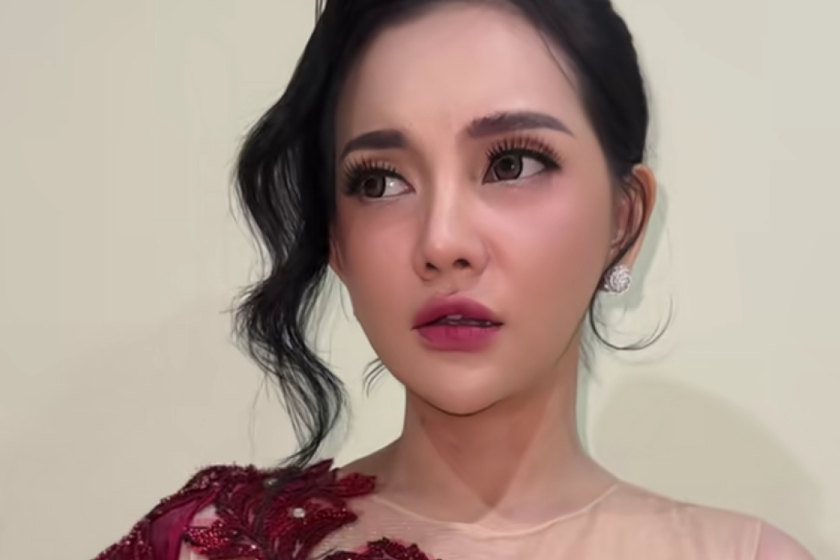 Lala Widy Jatuh dari Panggung Saat Gladiresik: Ini Kondisi Terkini Pelantun Hits PPKM yang Bikin Warganet Khawatir