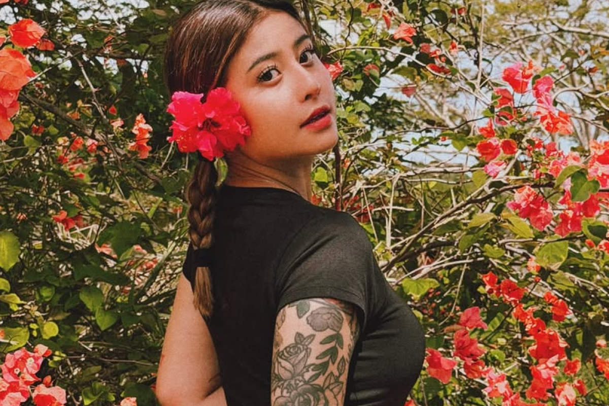 4 Hal yang Dipunya Awkarin yang Tidak Dimiliki Wanita Lain Hingga Buat Pacar Bulenya Menyesal Karena Baru Putus 