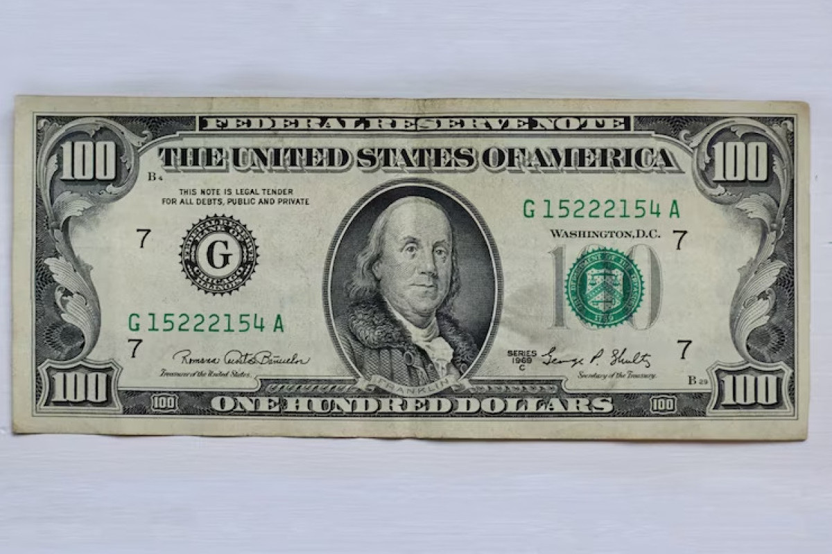 Kurs Mata Uang 100 Dollar Sama Dengan Berapa Rupiah Simak Trik