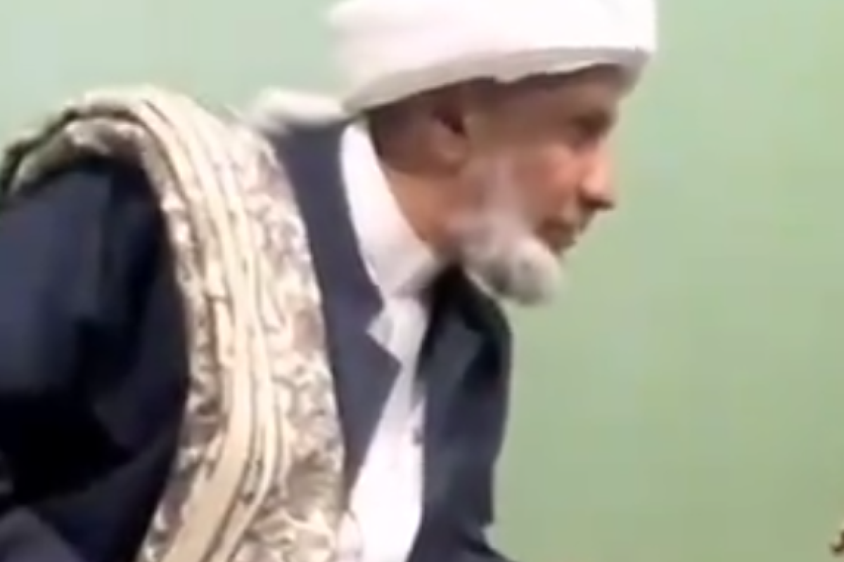 Apa Penyebab Al Habib Umar bin Hamid Al Jailani Meninggal Dunia? Inilah Kronologi Kematian Ulama Besar, Benarkah Akibat Serangan Jantung di Pesawat?