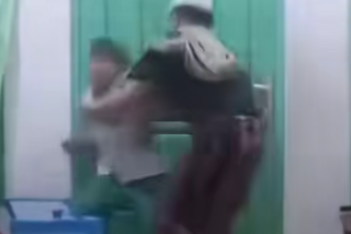 Guru Ngaji di Probolinggo Diduga Banting Bocah 9 Tahun Usai Mobil Kyai Tergores