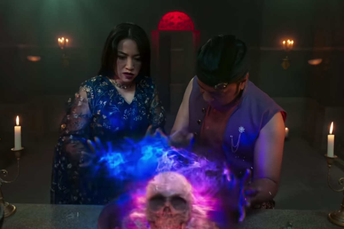 Download Nonton Film Comic 8 Revolution: Santet K4bin3T(2025) ada Andre Taulani di Bioskop Bukan LK21: Komedi Horor Mistis, dan Misi Penyelamatan Negara 