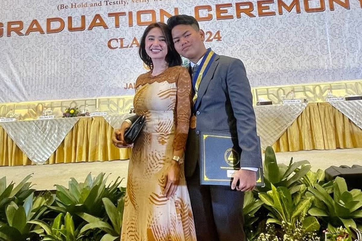 Siapa Orang Tua Kandung Felice Gabriel Alias Gegep? Anak Angkat Dewi Perssik, yang Resmi Jadi Perwira Muda TNI AD, Benarkah Bukan Orang Sembarangan?