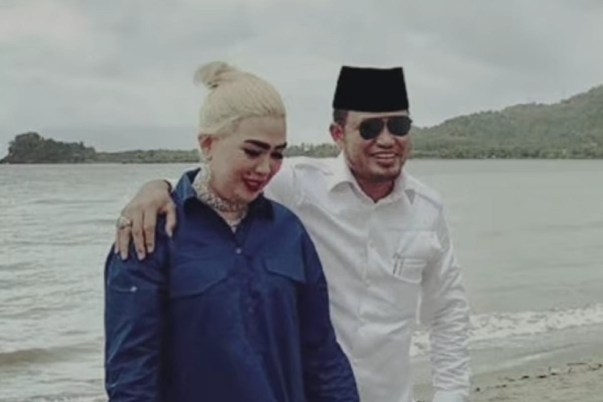 Profil Sarifah Suraidah Istri Rudy Mas’ud, Gubernur Kalimantan Timur yang Viral Usai Beli Mobil Dinas Senilai Rp8,5 Miliar