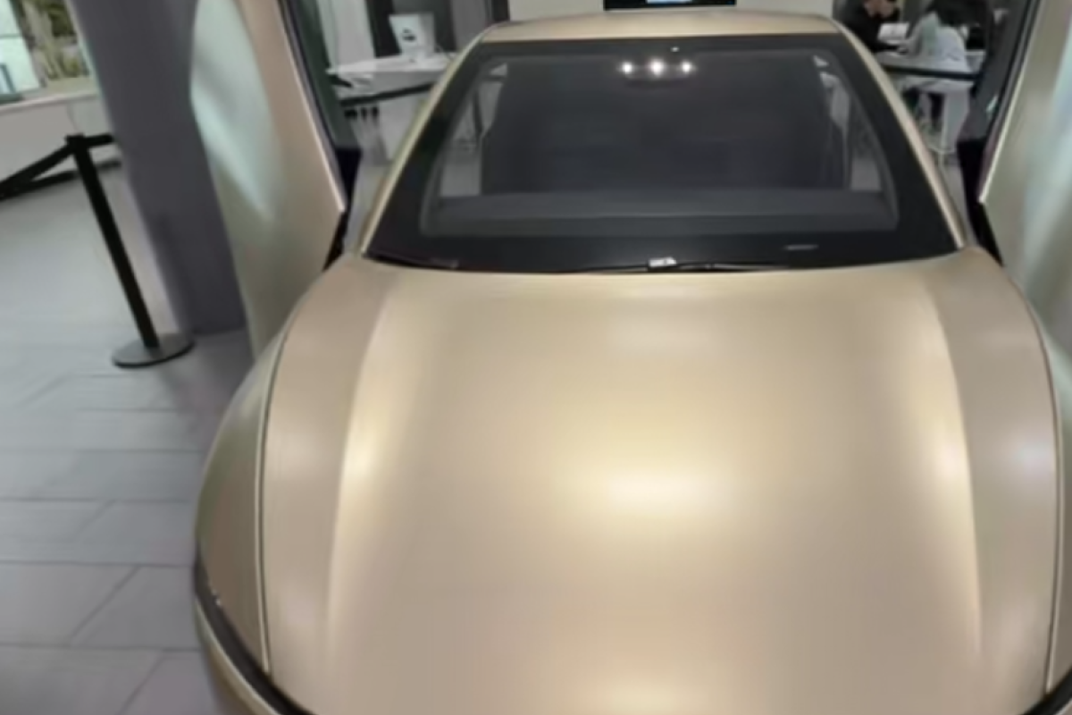 Robotaxi Tesla: Inovasi Tanpa Pengemudi yang Bikin Saham Elon Musk Melesat 5 Persen