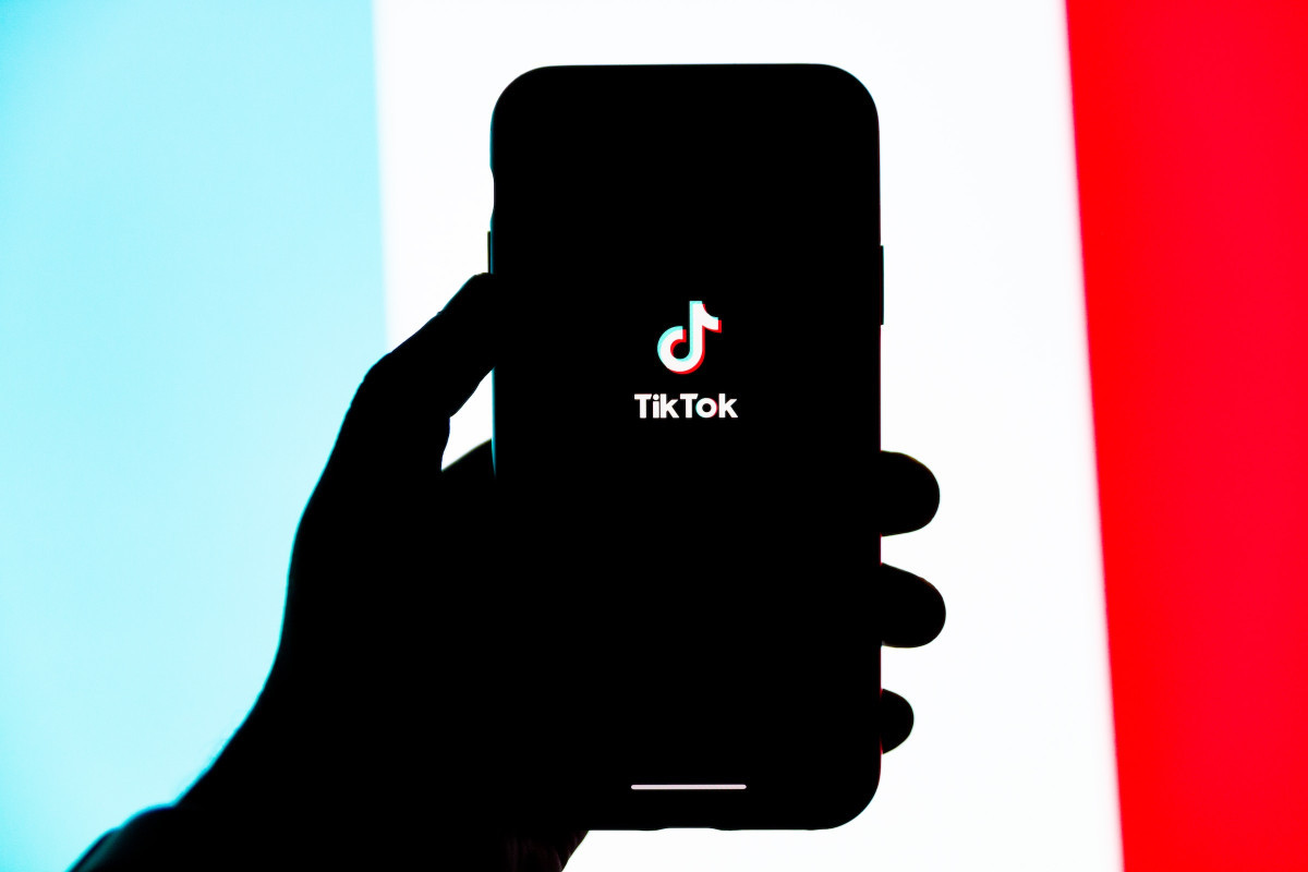 CEK Jadwal FYP TikTok Hari Ini Selasa 2024, Jam & Hari Terbaik untuk Upload Video Viral Berdasarkan Algoritma Terbaru