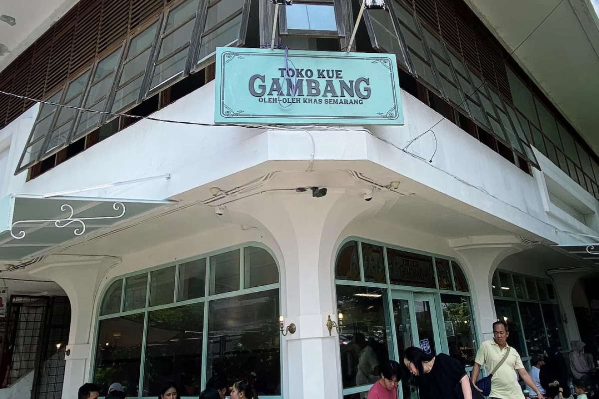 Rating Toko Kue Gambang Turun ke 2,8, Polemik di Pasar Johar Semarang Jadi Sorotan