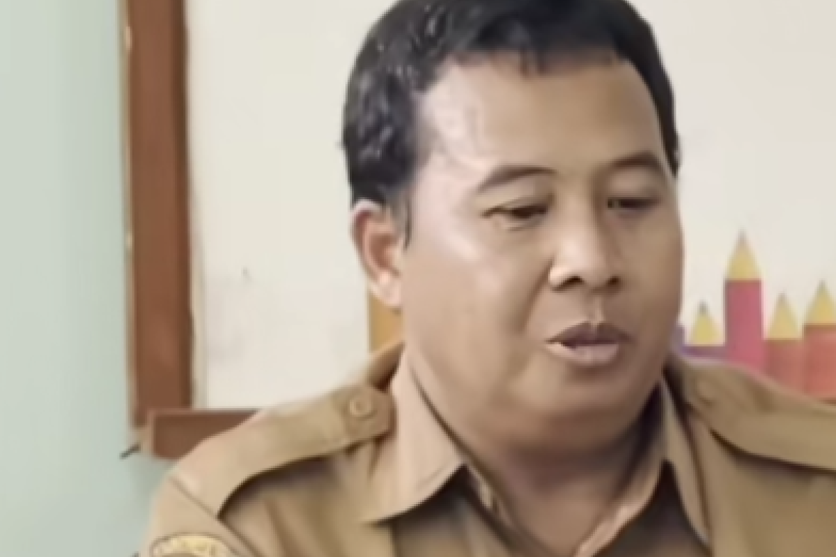 Siapa Anak dan Istri Sujana? Guru SD di Bogor Picu Kontroversi, Diskriminasi Nilai dan Perlombaan Uang Kas Bikin Siswa Tertekan, Bukan Orang Biasa?