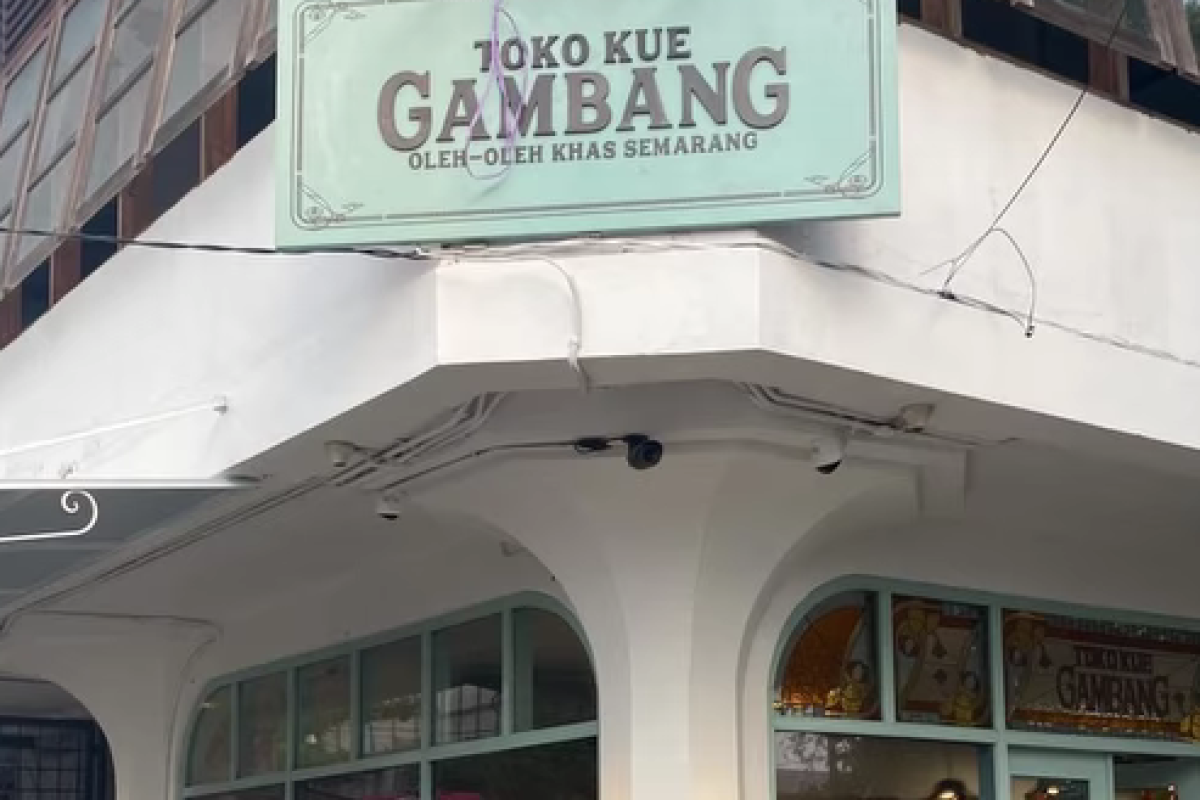 Siapa Pemilik Toko Kue Gambang Semarang? Benarkah Anak Walikota Semarang?