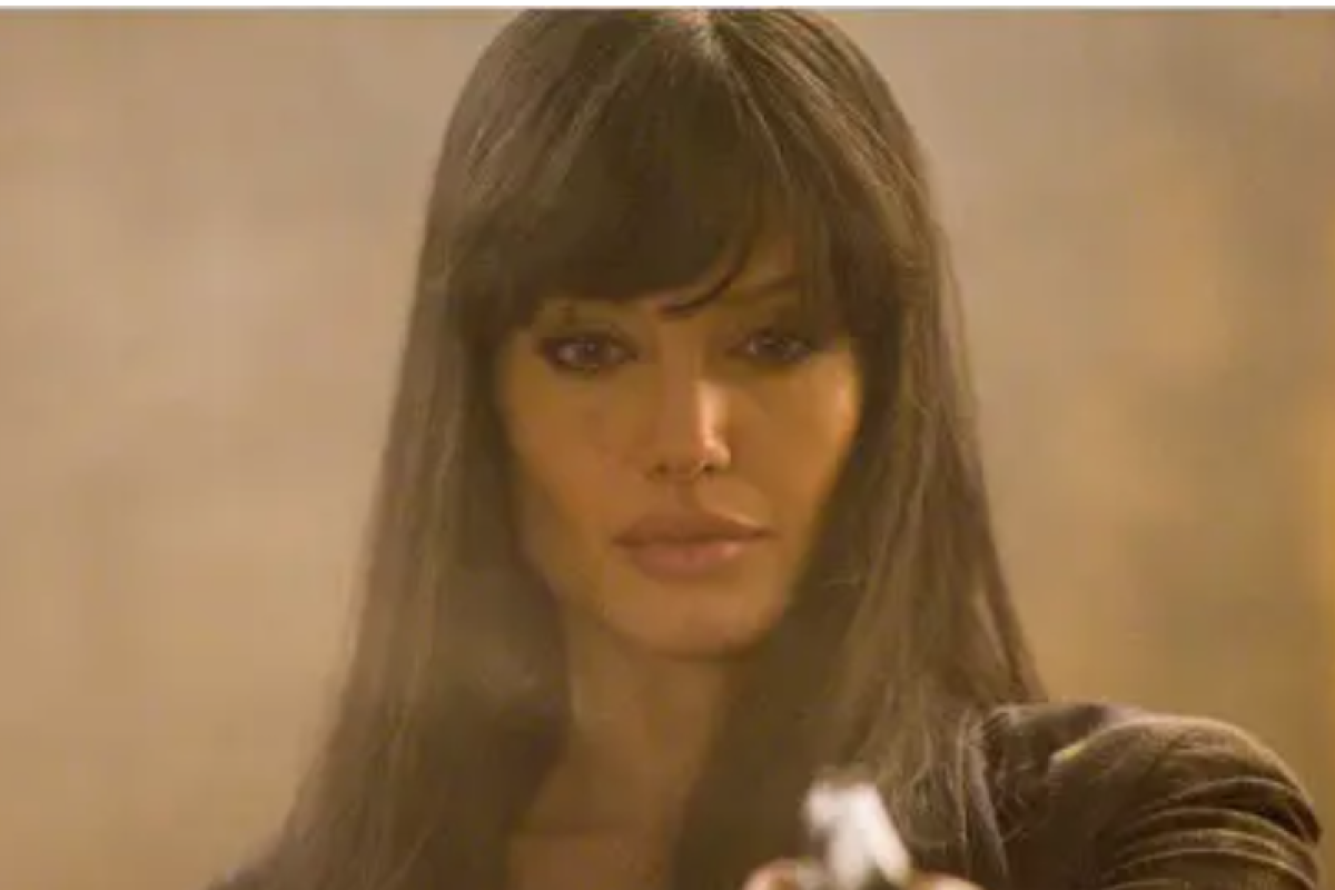 Sinopsis Salt di Bioskop Trans TV Hari ini 24 November 2025