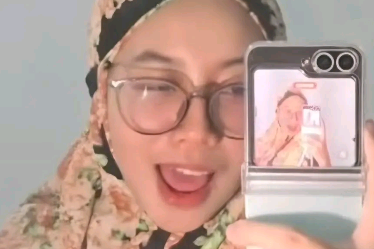Berapa Harga Samsung Z Flip 5 Milik Tiara Angelina? Benarkah Gaya Hidup Mewah Jadi Alasan di Balik Tragedi Mutilasi Alvi Maulana yang Menggemparkan Mojokerto