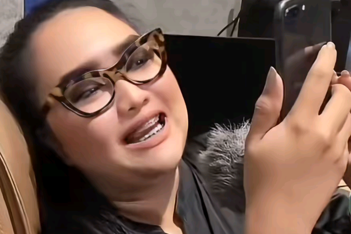 Siapa Diera Fajriah Larasati? Terungkap Sosok Diduga Pengisi Suara dalam Acara Xpose Uncensored di Trans7 yang Viral Usai Soroti Ponpes Lirboyo