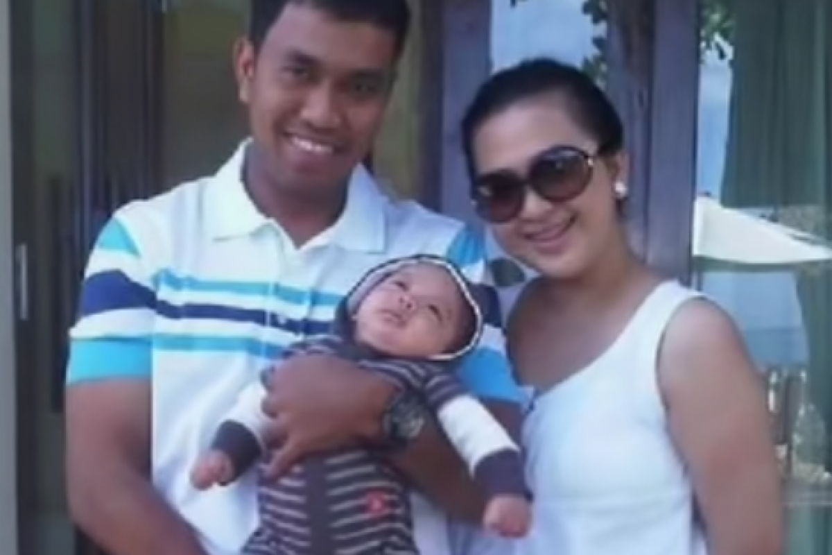 Flashdisk Putih Ahmad Sahroni Isinya Apa? Benarkah Video Seronoh Hingga Buat NasDem Angkat Bicara