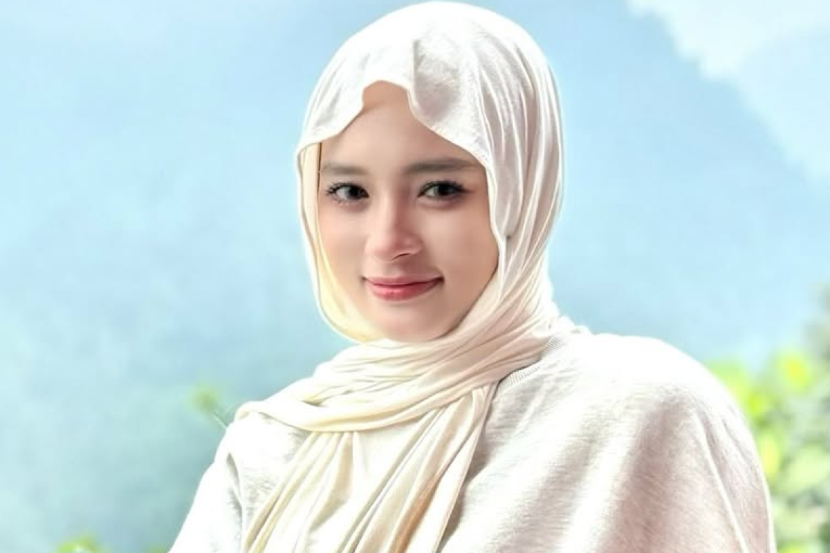 Artis Berinisial IR Disorot Publik, Diduga Jadi Selingkuhan Suami Wardatina Mawa, Benarkah Inara Rusli?