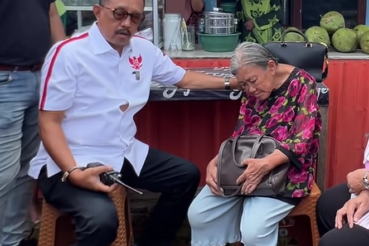 Siapa Nenek Elina Wijayanti? Perempuan 80 Tahun yang Diusir Paksa dari Rumahnya Sendiri oleh Ormas di Surabaya