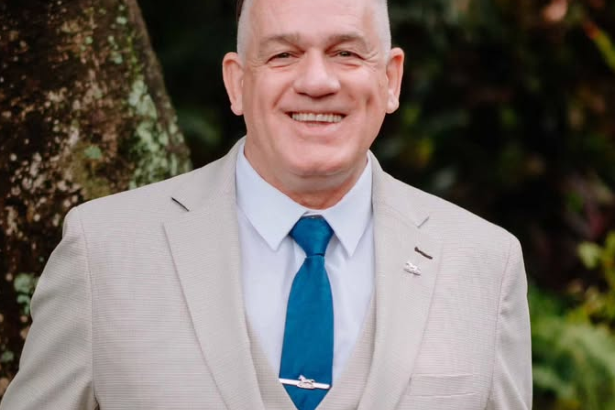 Profil Tampang Karl Hutchinson Bule yang Resmi Menikah dengan Presenter Senior Tina Talisa, Lengkap: Umur, Agama dan Akun IG