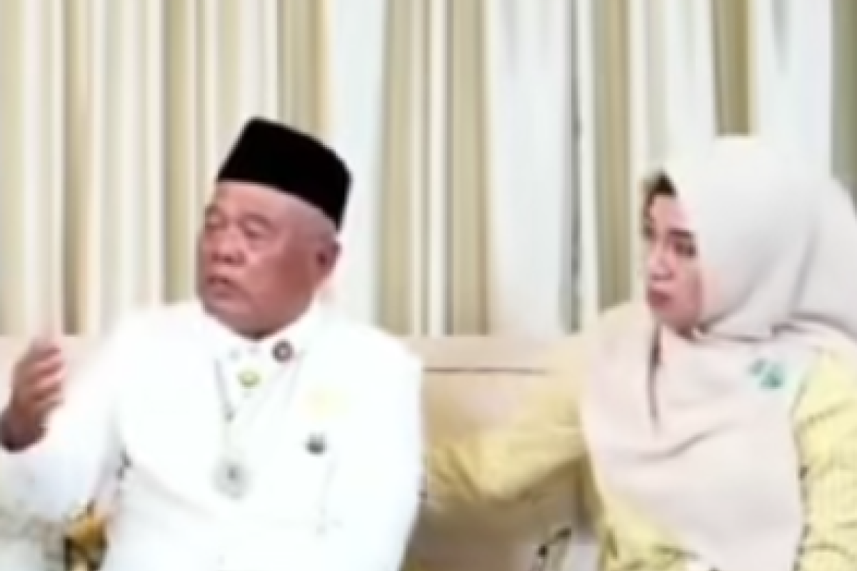 Selisih Umur Yai Mim dan Rosyida Vignesvari Berapa? Inilah Sosok Mantan Dosen UIN Malang yang Tengah Berkonflik dengan Nurul Sahara