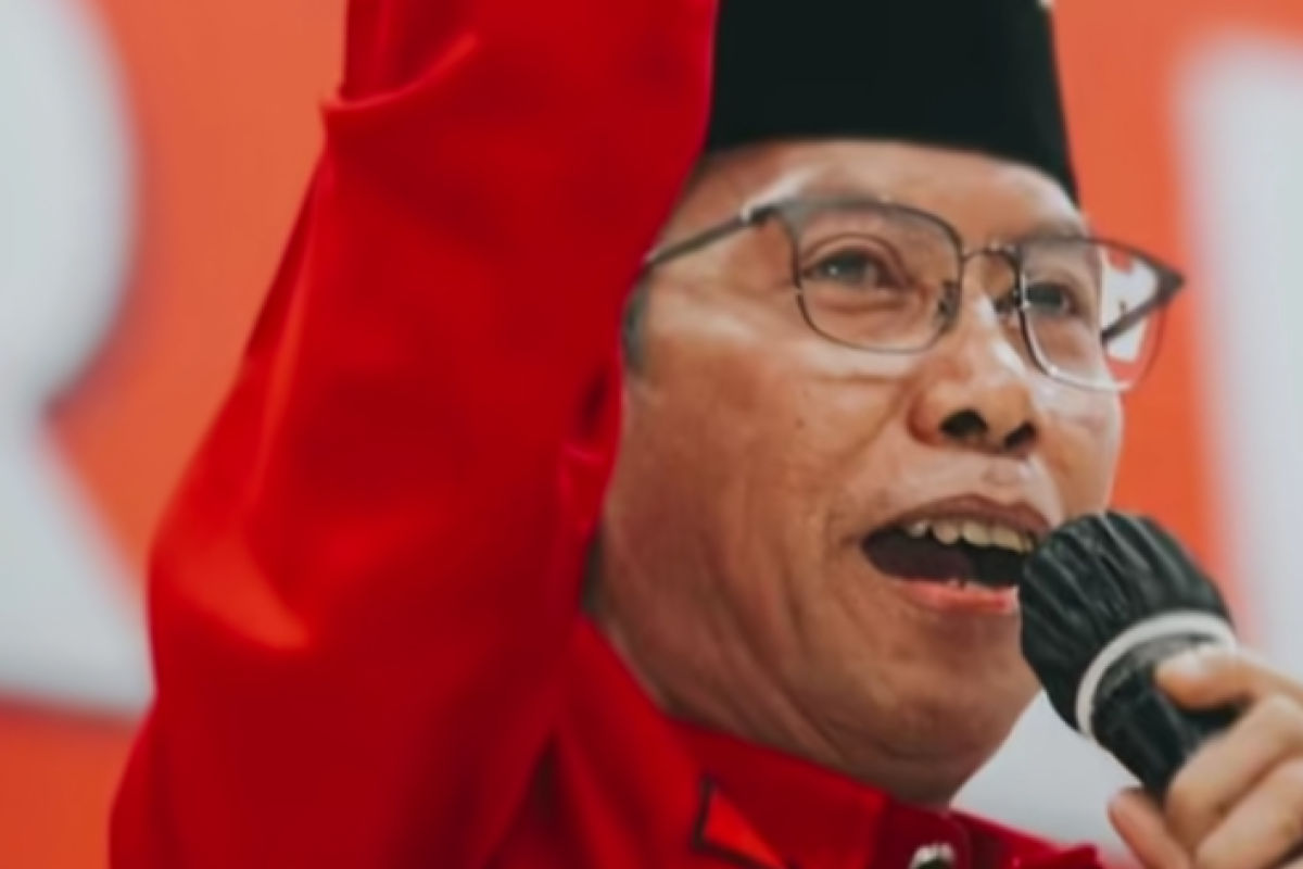 Adi Sutarwijono Agamanya Apa? Islam Atau Kristen? Inilah Biodata Ketua DPRD Surabaya yang Meninggal Dunia