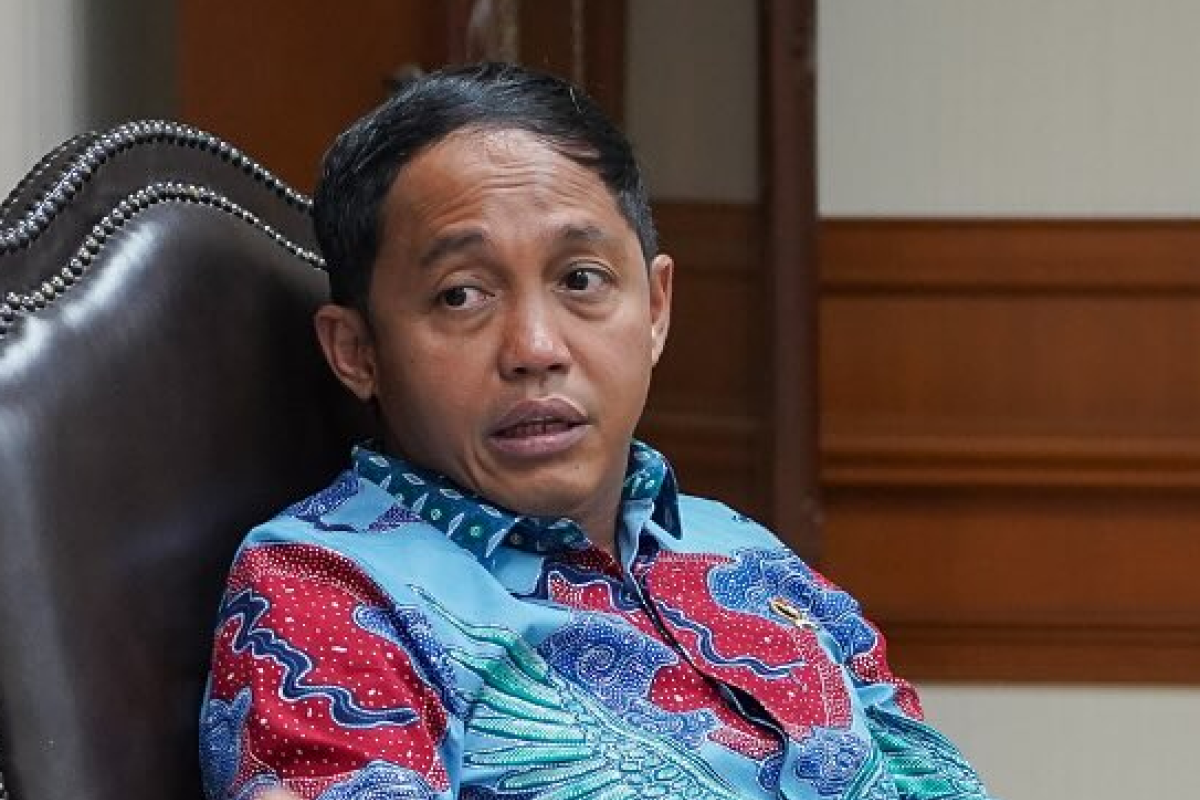 Siapa Raja Juli Antoni? Menteri Lingkungan Hidup dan Kehutanan yang Diminta Mundur Dari Jabatan, Ternyata Kader PSI