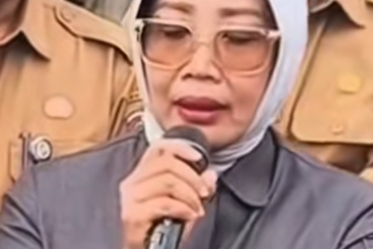 Erlina Bupati Mempawah Dari Partai Apa? Inilah Sosok yang Tuai Kontroversi Usai Viral Julurkan Lidah ke Massa Demo