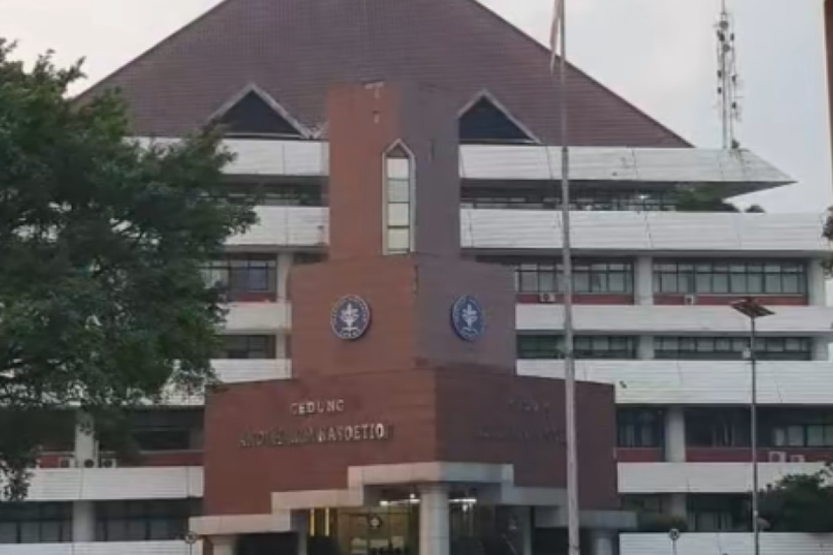 Siapa Alim Setiawan Slamet? Sosok yang Resmi Jadi Rektor IPB 2025–2028: Akademisi Visioner dengan Jejak Kuat di Dunia Agribisnis dan Manajemen