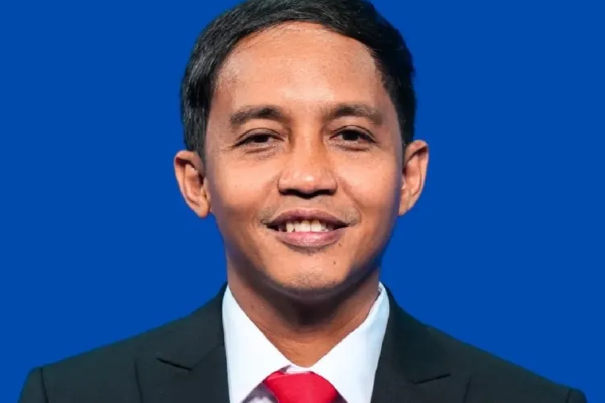 Profil Tampang Raja Juli Antoni Menteri Lingkungan Hidup dan Kehutanan yang Diminta Mundur Dari Jabatan Usai Bencana Banjir: Umur, Agama dan IG