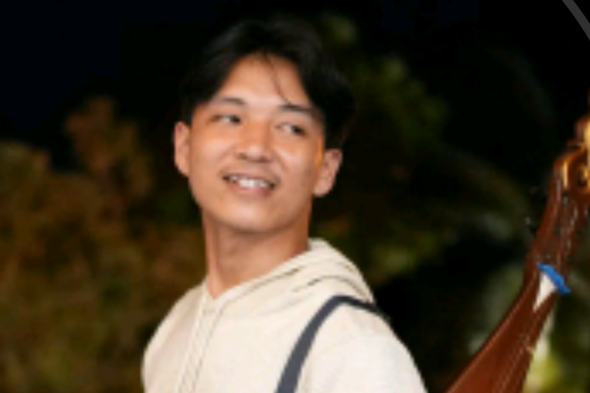 Profil Tampang Rey Mambes Pemain Alat Musik Sape asal Dayak yang Meninggal Dunia, Lengkap: Umur, Agama dan IG