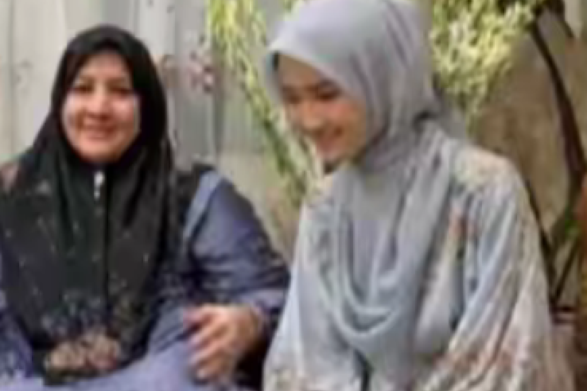 Ramai Dibicarakan, Ini Usia dan Biodata Ning Royya Kafa Putri KH Abdullah Kafabihi Mahrus Pengasuh Lirboyo