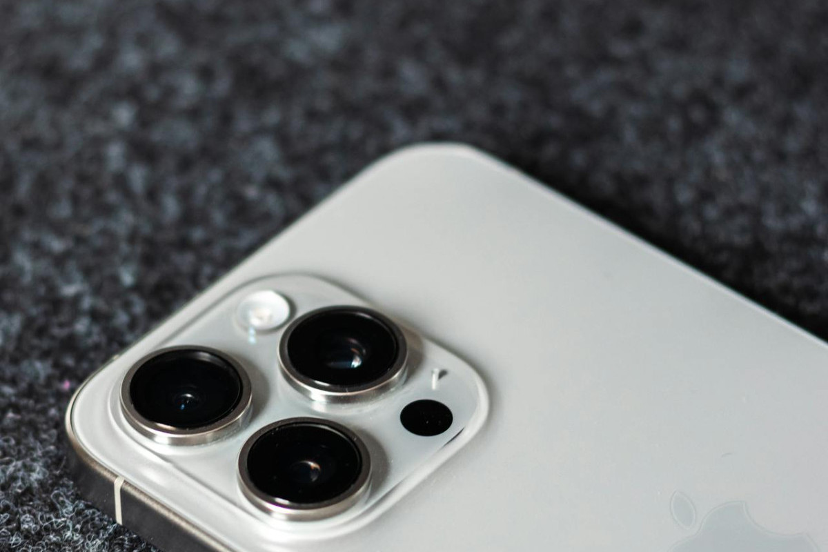 Harga Terbaru iPhone 15 April 2024 Turun atau Stagnan? Masih Jadi Pemenang Layar Super Retina XDR OLED