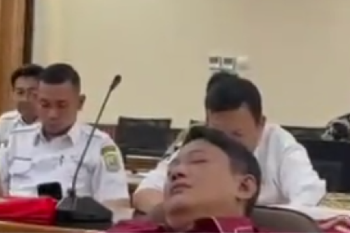 Viral Tertidur Saat Rapat Penting, Siapa Sebenarnya Ali Imam Faryadi, Dirut Perumda Tirta Patriot? Ini Profil dan Harta Kekayaannya
