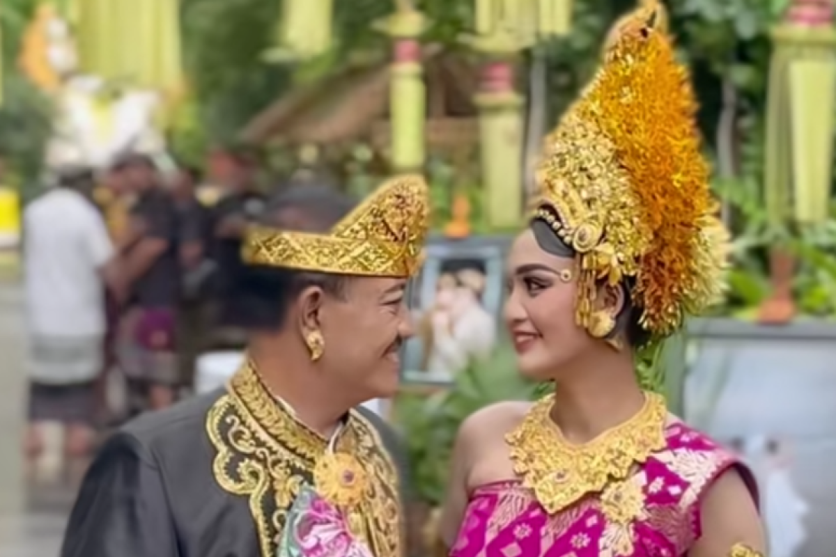 Peggita Anaknya Siapa? Inilah Biodata Istri Baru Gde Sumarjaya Linggih Anggota DPR Bali yang Baru Menikah, Benarkah Bukan Orang Sembarangan?