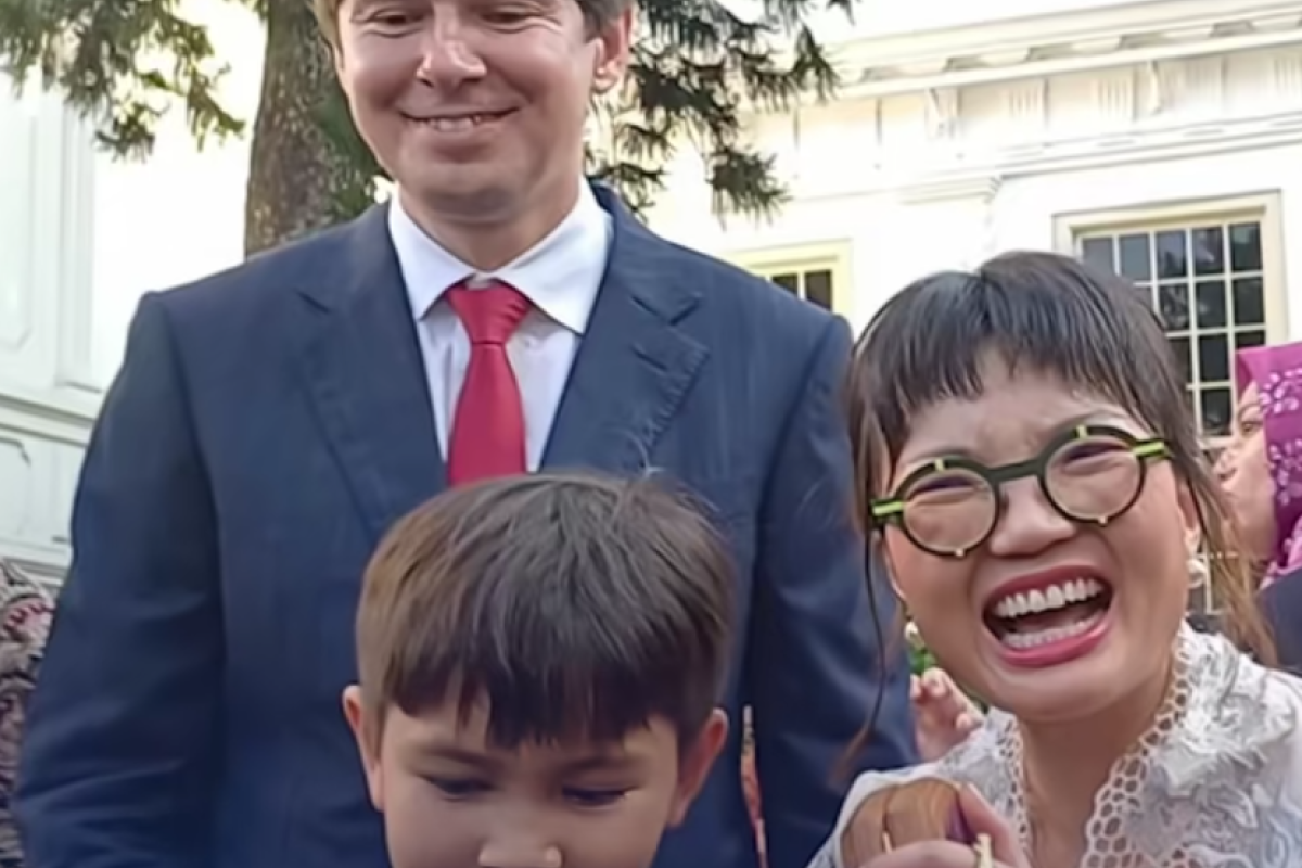 Kecelakaan Ski di Aspen, Suami Wakil Menteri Pendidikan Tinggi Stella Christie Alami Cedera Serius – Begini Kondisi Terkini Prof. Bartek Czech