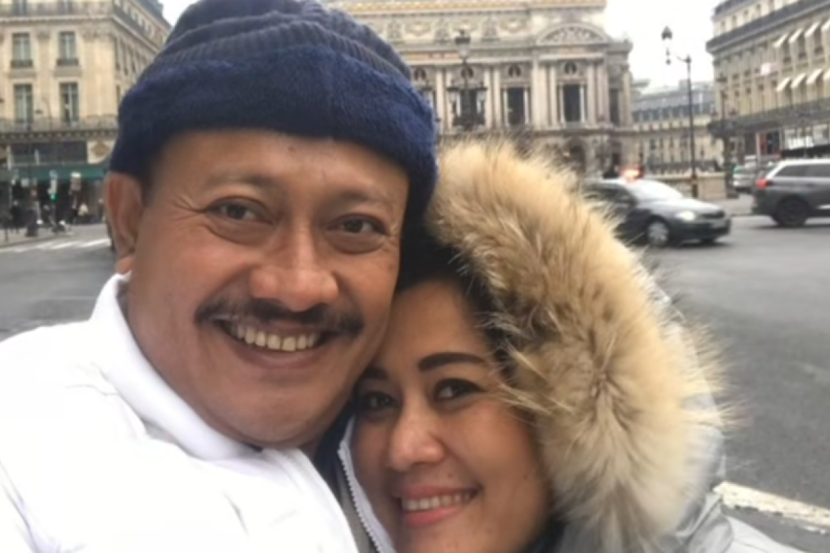 Siapa Istri Pertama Gde Sumarjaya Linggih? Anggota DPR Asal Bali yang Resmi Menikah dengan Penggita, Benarkah Sudah Meninggal?