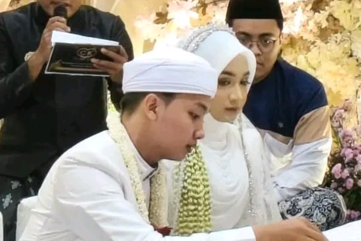 Profil Tampang Gus Anas Hidayatulloh Sosok yang Resmi Menikah dengan Pendakwah muda, Ning Umi Laila: Umur, Agama dan Akun IG