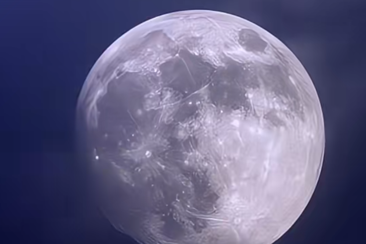 Jam Berapa Puncak Supermoon 4-5 Desember 2025? Saksikan Cold Moon Paling Spektakuler Tahun Ini 