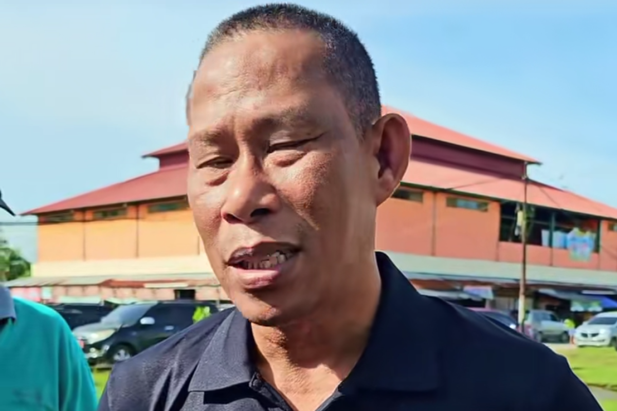 Syarwani Tampil Sederhana Saat Blusukan ke Pasar Tanjung Selor Tanpa Pengawalan