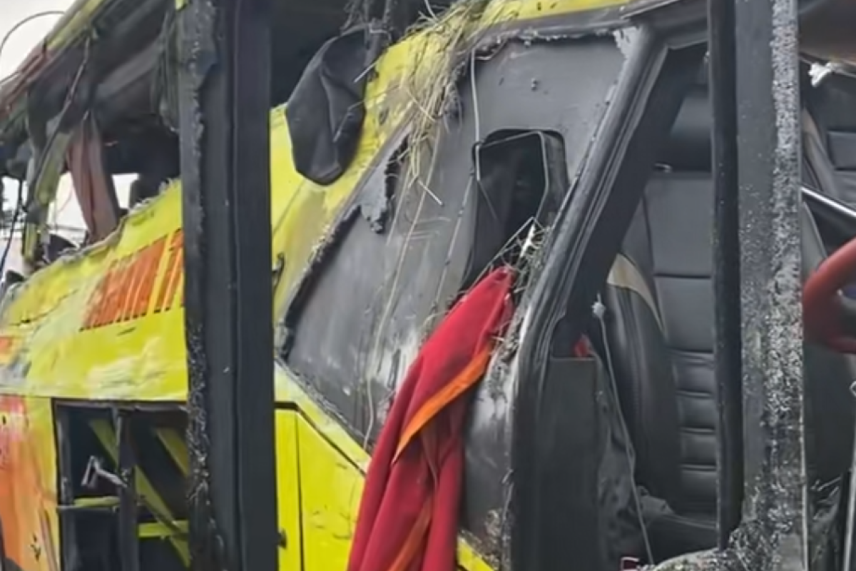 Tragedi Maut di Tol Krapyak: 16 Jiwa Melayang, Izin Operasional Bus Cahaya Trans Dibekukan