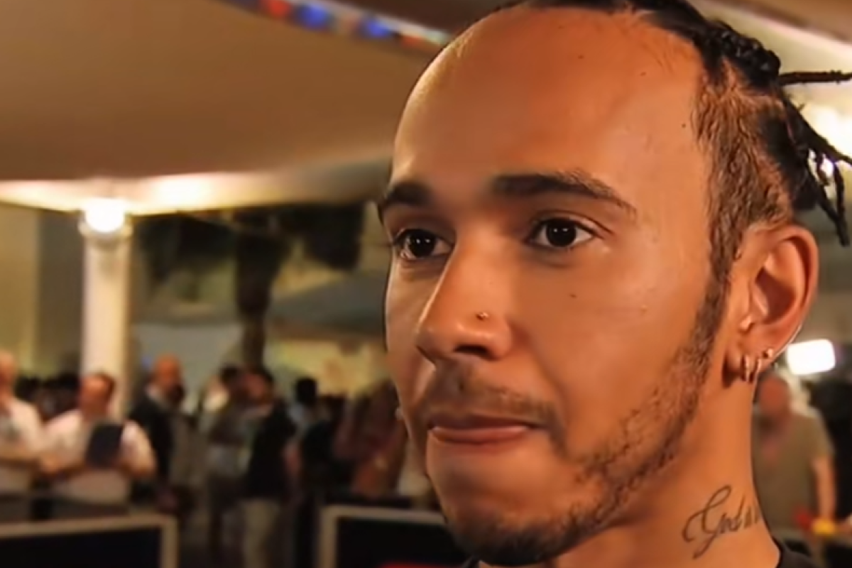 Lewis Hamilton Balas Cuitan Penggemar di X: Yeah—Respons Sederhana yang Bikin Heboh Dunia Maya!