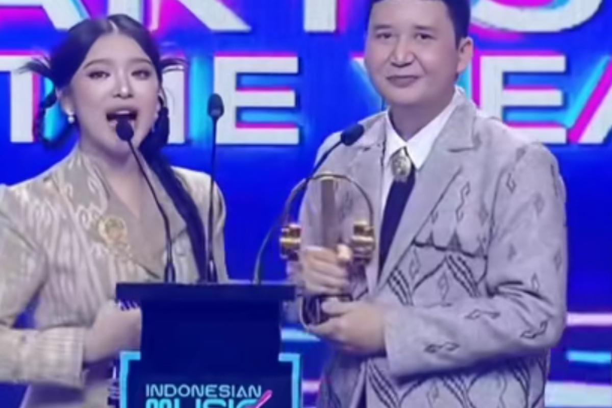 Indonesian Music Awards 2025: Malam Penuh Kejutan, Kolaborasi, dan Penghormatan pada Legenda Musik Tanah Air