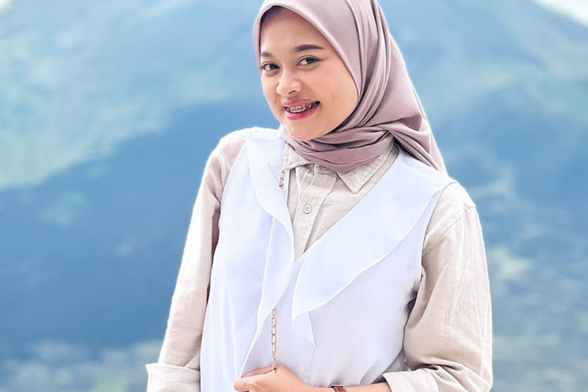 Hening Dzikrillah Anaknya Siapa? Inilah Biodata Lengkap Admin Medsos Wali Kota Surabaya Mundur Usai Candaan Kontroversial di Instagram Live, Kini Resmi Resign 