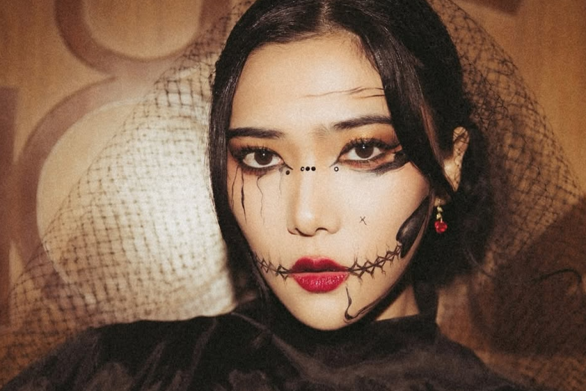 Publik Soroti Simbol Mata di Konser Isyana Sarasvati, Netizen Kaitkan dengan Isu Konspirasi