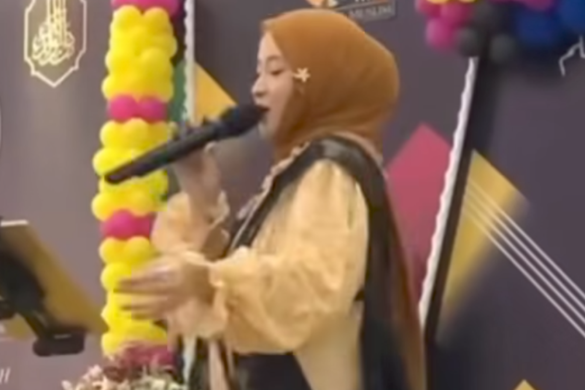 Benarkah Nissa Sabyan Hamil Anak Ayus? Penampilan Saat Tampil dengan Perut Besar Jadi Sorotan