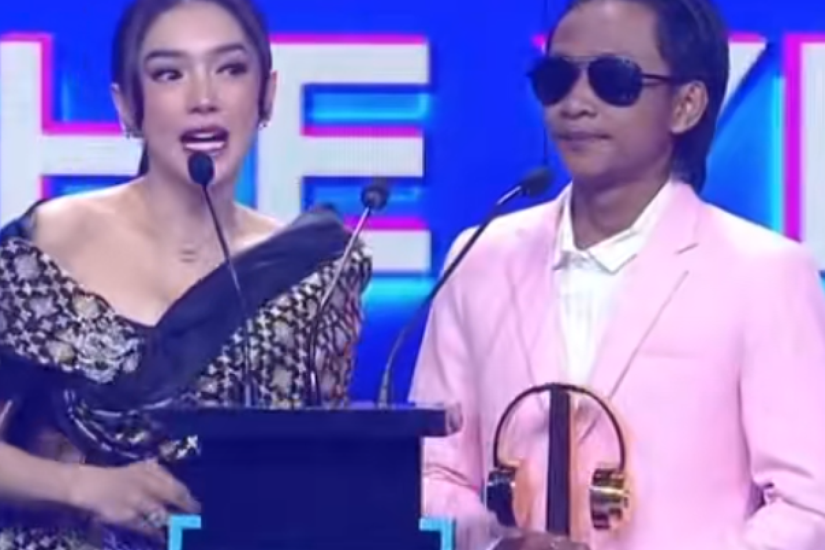 Daftar Lengkap Pemenang Indonesian Music Awards 2025 ada Rony Parulian yang Borong Piala