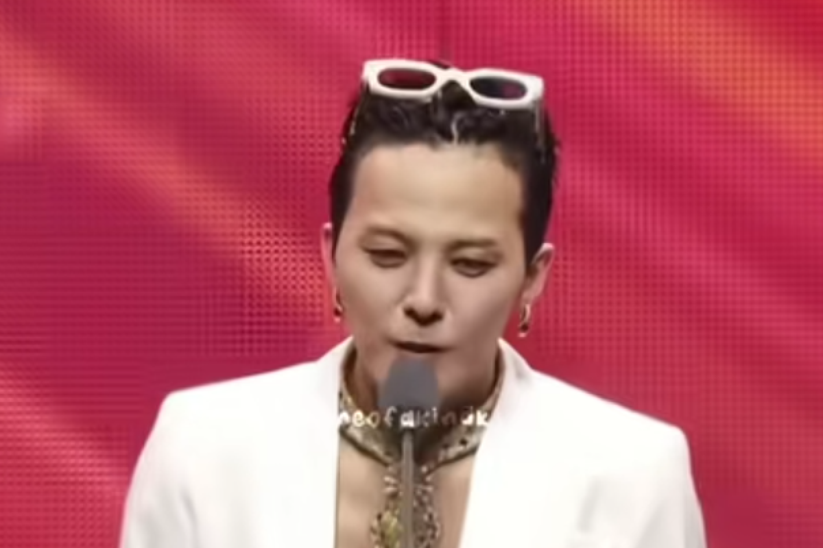 G-Dragon Moncer di Melon Music Awards 2025: Borong 3 Daesang dan Pulang Bawa 7 Trofi!