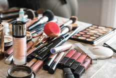 Bahaya Tidak Hapus Makeup Saat Tidur, Nomor 4 Buat Khawatir dan Gak Banget Menurut dr Saddam Ismail
