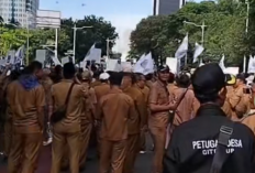 Tuntutan Ribuan Kepala Desa di Jakarta: Demo Besar-Besaran di Monas dan Istana Negara Desak Pencabutan Aturan yang Ancam Dana Desa