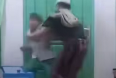 Guru Ngaji di Probolinggo Diduga Banting Bocah 9 Tahun Usai Mobil Kyai Tergores